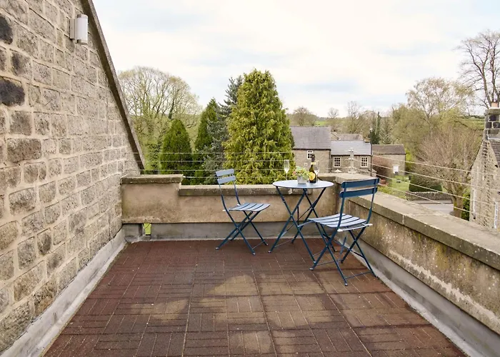 The Beeches - Chatsworth Apartment No 5 - Sleep2